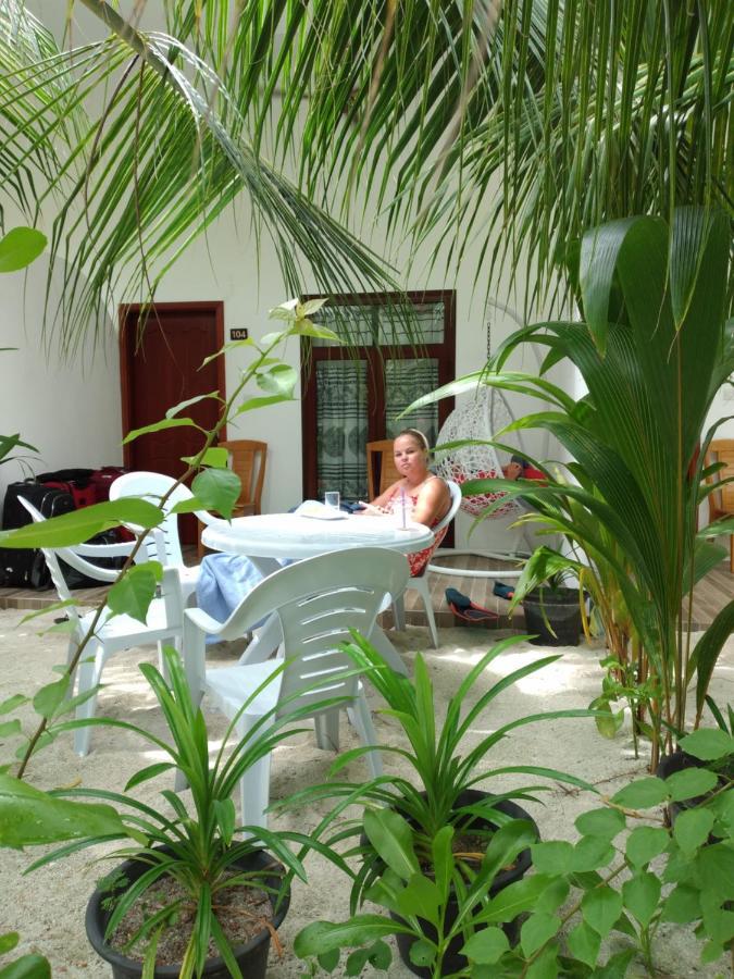 Sunrise Inn Thoddoo Bagian luar foto