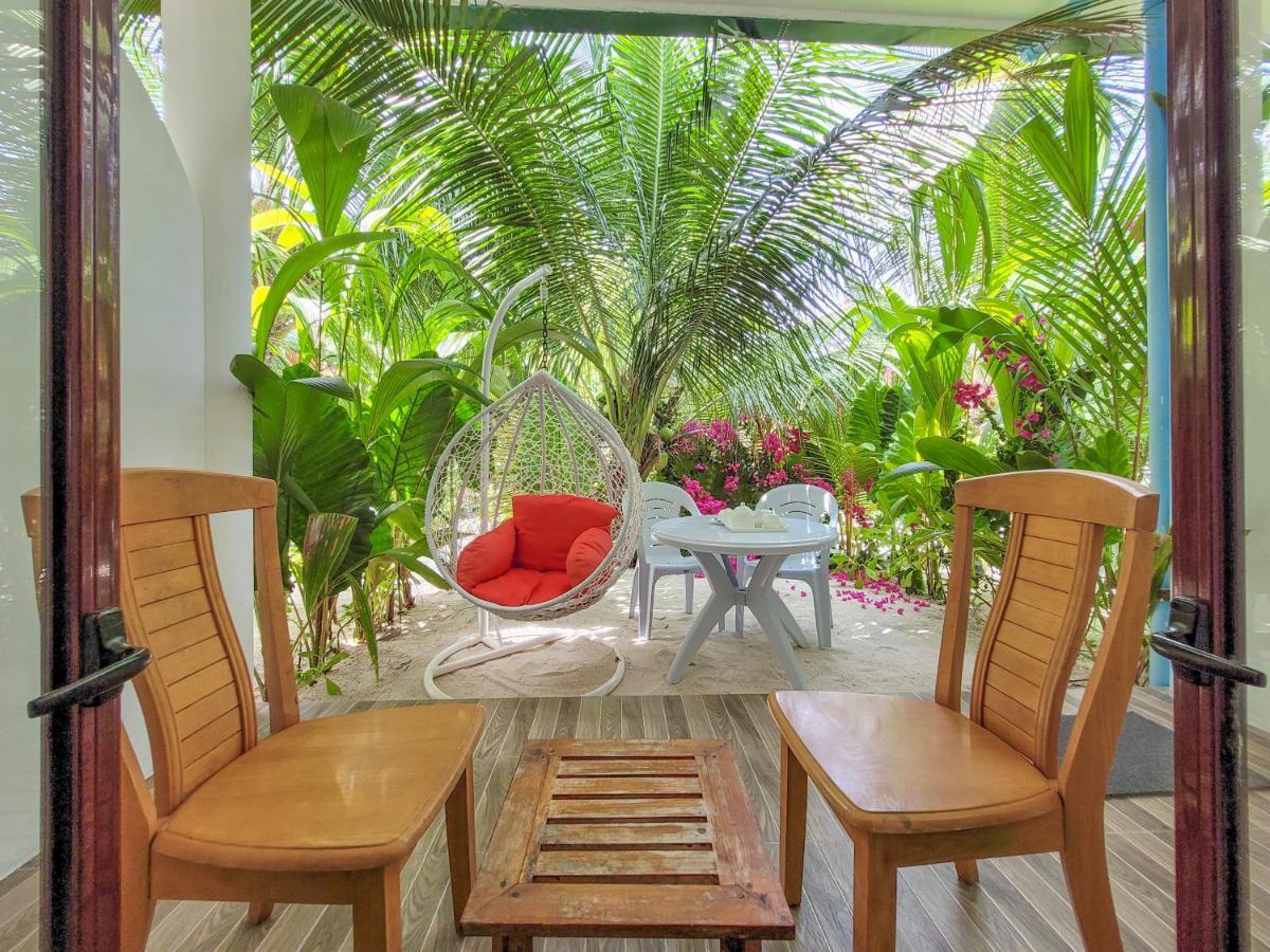 Sunrise Inn Thoddoo Bagian luar foto