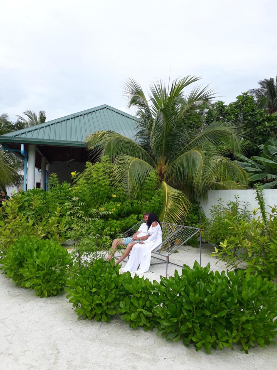 Sunrise Inn Thoddoo Bagian luar foto