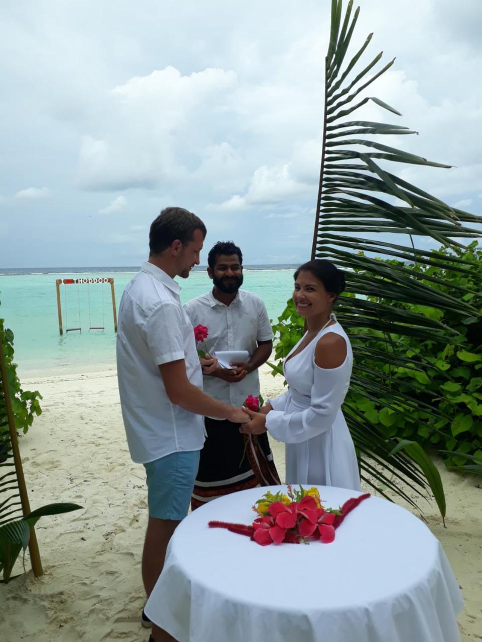 Sunrise Inn Thoddoo Bagian luar foto