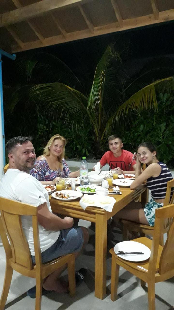 Sunrise Inn Thoddoo Bagian luar foto